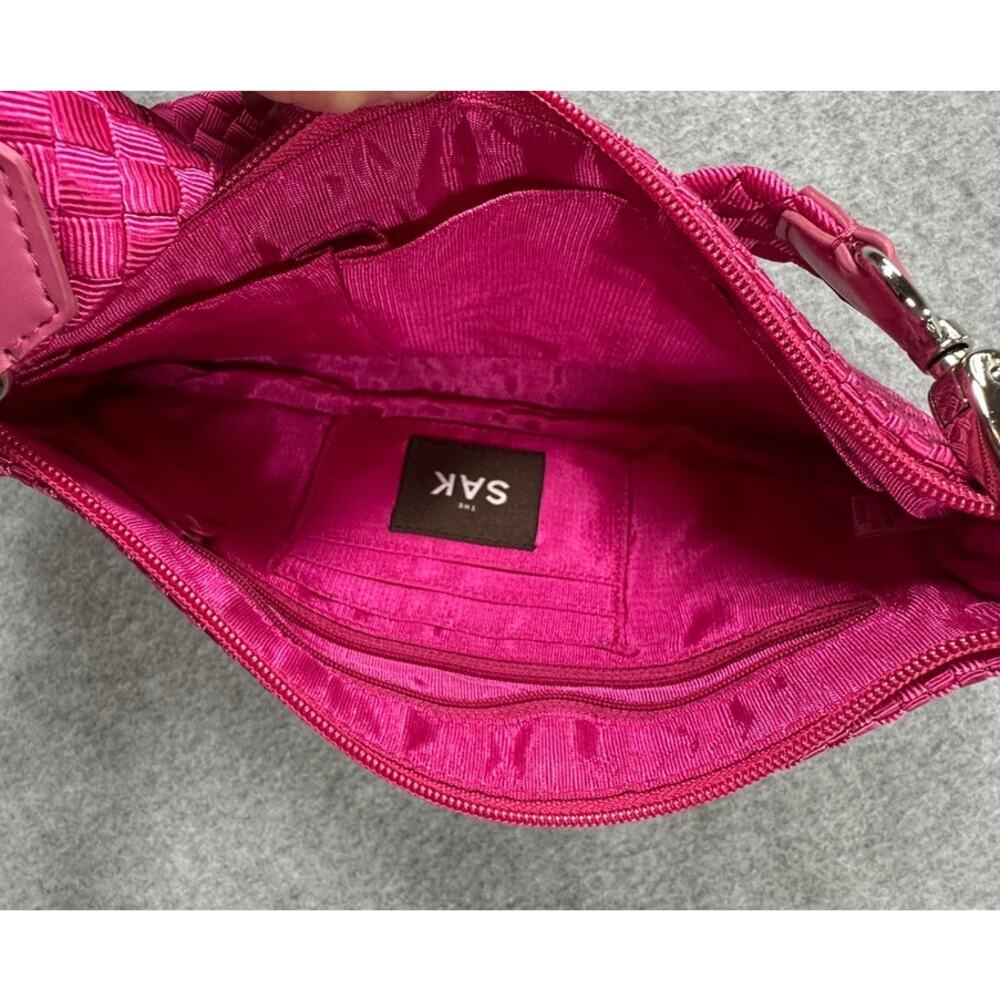The Sak Fuchsia Crochet Bow Shoulder Bag Silver Accents Y2K Wallet Baguette - Picture 2 of 7